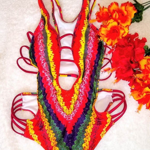 1L Left🏖️ Boutique Crochet Print Swimsuit - Picture 6 of 8